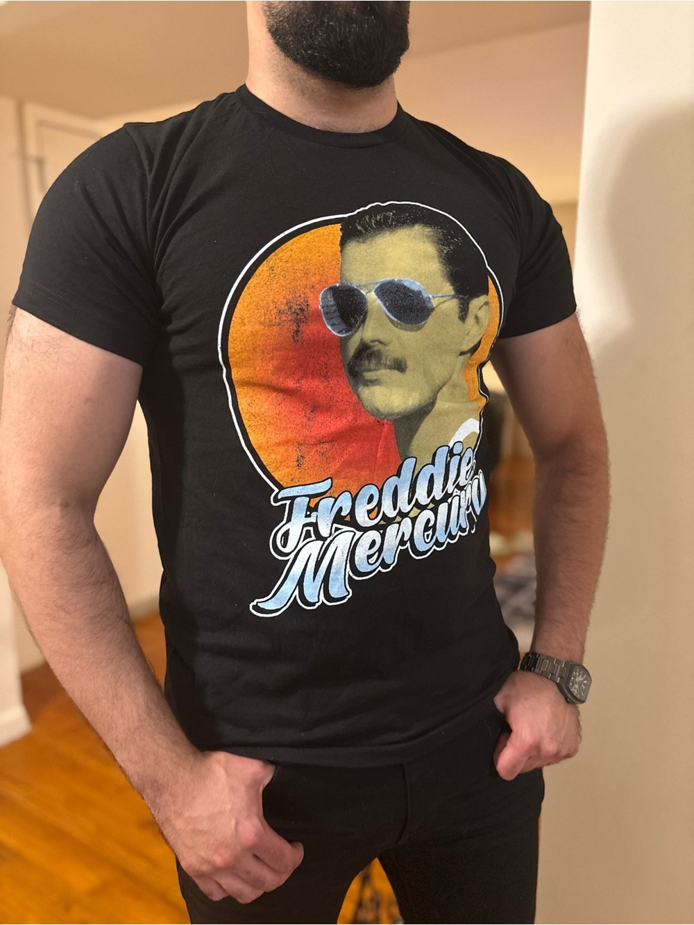 Freddie Mercury Graphic Tee in Black with Vintage Yellow & Orange Print Y2K 🎸 - Picture 4 of 7